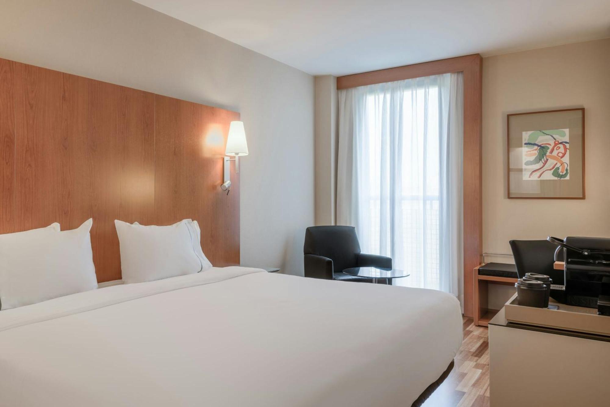 Standard Plus Guest room 1 King,1643133446:JPEG